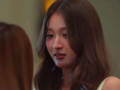 ความสัมพันธ์สั่นคลอน? “น้ำตาล-ฟิล์ม-มิ้ลค์-เลิฟ-วิว-มิ้ม” แท็กทีมเจอมรสุมดราม่า ในซีรีส์ “GIRL RULES กฎหลัก…ห้ามรักเธอ”