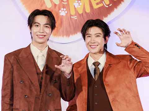 เติมแมวสุดอบอุ่น “เฟิร์ส-ข้าวตัง” อัปเลเวลความเหมียวแฟนๆ อารมณ์ดีดูไปยิ้มไป..ประเดิมตอนแรกซีรีส์ “เปย์รักด้วยแมวเลี้ยง” ฟินเวอร์! ในงาน “เปย์รักด้วยแมวเลี้ยง THE FIRST MeOwMENT”