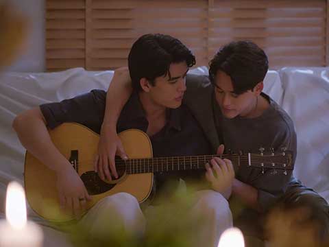 “กวิน” สุดเซอร์ไพรส์ “จอส” ฉลองครบรอบ หวานเว่อร์ได้ใจในซีรีส์ 