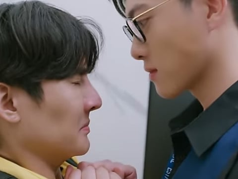“เอิร์ท” ชีวิตวนลูป สงสัย “โต๋” แอบชอบ