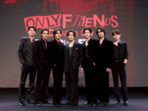 เปิดตัวแรง!! “เอิร์ท-มิกซ์” ควงคู่ “จอส-กวิน, อู๋-บูม” ฟาดความแซ่บถึงใจในตอนแรกซีรีส์ “Only Friends : Dream On” ทำแฟนๆ กรี๊ดลั่นสนั่นงาน “Only Friends Dream On : The Play Begins”
