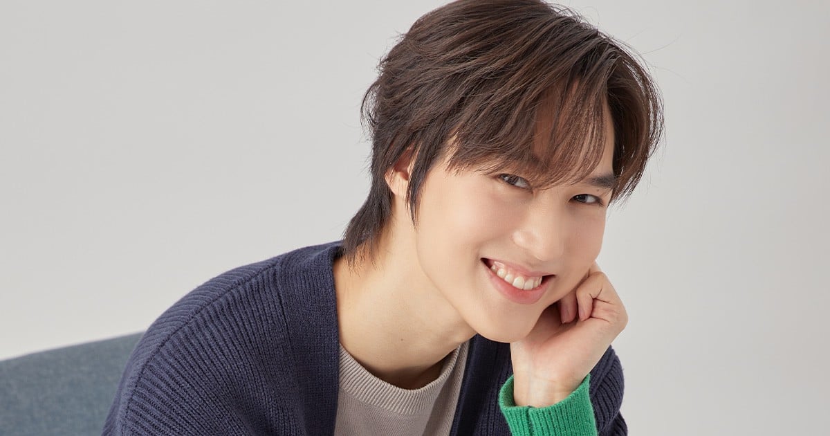 ซีรีส์ โปรดใช้วิจารณญาณในการรักเธอ MuTeLuv 2568 ในโลกที่ความรักซับซ้อนราวกับปริศนาแห่งโชคชะตา เมื่อเหตุผลไม่อาจนำทางหัวใจ ผู้คนจึงหันไปหาพลังเร้นลับที่อยู่เหนือกาลเวลา… การมูเตลู การพึ่งพาไสยศาสตร์, การพยากรณ์, และพิธีกรรมศักดิ์สิทธิ์ ได้กลายเป็นแผนที่นำทางสู่ความสมหวัง ความปรารถนาจะกุมมือคนที่รักให้มั่นคง นำพาพวกเขาไปสู่การบูชาเครื่องราง, การขอพรองค์เทพ, หรือการปรับเปลี่ยนดวงชะตาให้ลงตัวกับรักแท้ แต่คำถามยังคงแขวนอยู่กลางอากาศเช่นเดียวกับควันธูป เมื่อความรักถูกกำหนดด้วยศรัทธา…ตอนจบของเรื่องนี้จะงดงามเหมือนที่ดวงดาวทำนายไว้จริงหรือ 3 Aun 1200