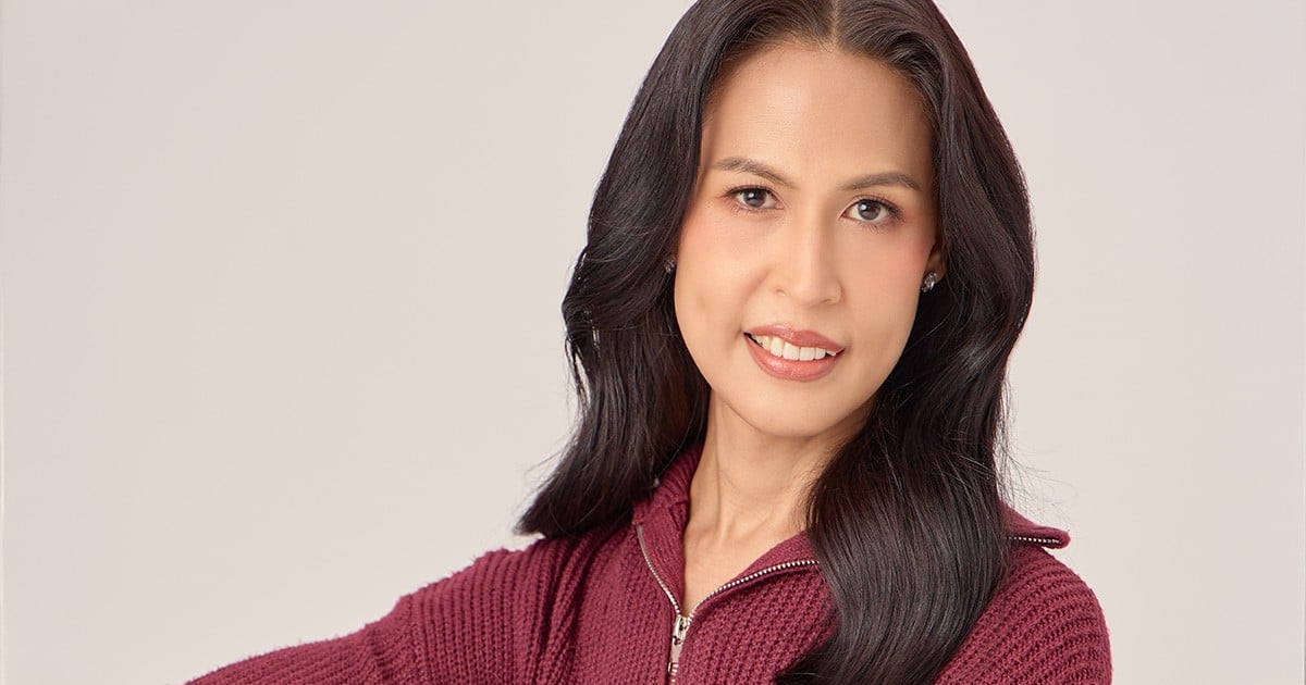 ซีรีส์ โปรดใช้วิจารณญาณในการรักเธอ MuTeLuv 2568 ในโลกที่ความรักซับซ้อนราวกับปริศนาแห่งโชคชะตา เมื่อเหตุผลไม่อาจนำทางหัวใจ ผู้คนจึงหันไปหาพลังเร้นลับที่อยู่เหนือกาลเวลา… การมูเตลู การพึ่งพาไสยศาสตร์, การพยากรณ์, และพิธีกรรมศักดิ์สิทธิ์ ได้กลายเป็นแผนที่นำทางสู่ความสมหวัง ความปรารถนาจะกุมมือคนที่รักให้มั่นคง นำพาพวกเขาไปสู่การบูชาเครื่องราง, การขอพรองค์เทพ, หรือการปรับเปลี่ยนดวงชะตาให้ลงตัวกับรักแท้ แต่คำถามยังคงแขวนอยู่กลางอากาศเช่นเดียวกับควันธูป เมื่อความรักถูกกำหนดด้วยศรัทธา…ตอนจบของเรื่องนี้จะงดงามเหมือนที่ดวงดาวทำนายไว้จริงหรือ 24 Golf 1200