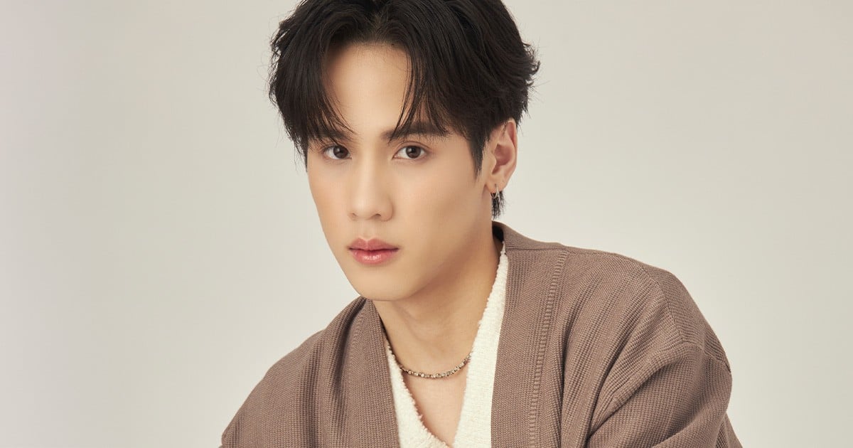 ซีรีส์ โปรดใช้วิจารณญาณในการรักเธอ MuTeLuv 2568 ในโลกที่ความรักซับซ้อนราวกับปริศนาแห่งโชคชะตา เมื่อเหตุผลไม่อาจนำทางหัวใจ ผู้คนจึงหันไปหาพลังเร้นลับที่อยู่เหนือกาลเวลา… การมูเตลู การพึ่งพาไสยศาสตร์, การพยากรณ์, และพิธีกรรมศักดิ์สิทธิ์ ได้กลายเป็นแผนที่นำทางสู่ความสมหวัง ความปรารถนาจะกุมมือคนที่รักให้มั่นคง นำพาพวกเขาไปสู่การบูชาเครื่องราง, การขอพรองค์เทพ, หรือการปรับเปลี่ยนดวงชะตาให้ลงตัวกับรักแท้ แต่คำถามยังคงแขวนอยู่กลางอากาศเช่นเดียวกับควันธูป เมื่อความรักถูกกำหนดด้วยศรัทธา…ตอนจบของเรื่องนี้จะงดงามเหมือนที่ดวงดาวทำนายไว้จริงหรือ 33 Java 1200