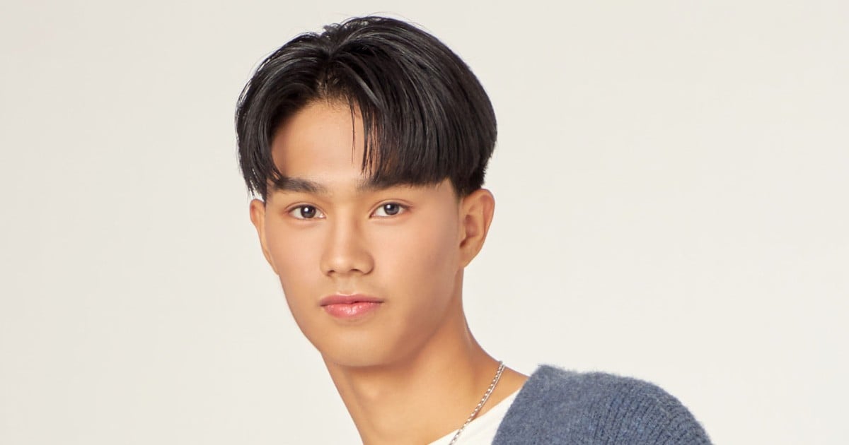 ซีรีส์ โปรดใช้วิจารณญาณในการรักเธอ MuTeLuv 2568 ในโลกที่ความรักซับซ้อนราวกับปริศนาแห่งโชคชะตา เมื่อเหตุผลไม่อาจนำทางหัวใจ ผู้คนจึงหันไปหาพลังเร้นลับที่อยู่เหนือกาลเวลา… การมูเตลู การพึ่งพาไสยศาสตร์, การพยากรณ์, และพิธีกรรมศักดิ์สิทธิ์ ได้กลายเป็นแผนที่นำทางสู่ความสมหวัง ความปรารถนาจะกุมมือคนที่รักให้มั่นคง นำพาพวกเขาไปสู่การบูชาเครื่องราง, การขอพรองค์เทพ, หรือการปรับเปลี่ยนดวงชะตาให้ลงตัวกับรักแท้ แต่คำถามยังคงแขวนอยู่กลางอากาศเช่นเดียวกับควันธูป เมื่อความรักถูกกำหนดด้วยศรัทธา…ตอนจบของเรื่องนี้จะงดงามเหมือนที่ดวงดาวทำนายไว้จริงหรือ 11 Juno 1200