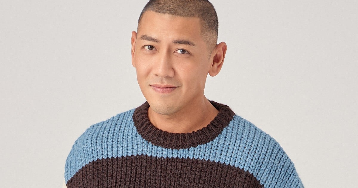 ซีรีส์ โปรดใช้วิจารณญาณในการรักเธอ MuTeLuv 2568 ในโลกที่ความรักซับซ้อนราวกับปริศนาแห่งโชคชะตา เมื่อเหตุผลไม่อาจนำทางหัวใจ ผู้คนจึงหันไปหาพลังเร้นลับที่อยู่เหนือกาลเวลา… การมูเตลู การพึ่งพาไสยศาสตร์, การพยากรณ์, และพิธีกรรมศักดิ์สิทธิ์ ได้กลายเป็นแผนที่นำทางสู่ความสมหวัง ความปรารถนาจะกุมมือคนที่รักให้มั่นคง นำพาพวกเขาไปสู่การบูชาเครื่องราง, การขอพรองค์เทพ, หรือการปรับเปลี่ยนดวงชะตาให้ลงตัวกับรักแท้ แต่คำถามยังคงแขวนอยู่กลางอากาศเช่นเดียวกับควันธูป เมื่อความรักถูกกำหนดด้วยศรัทธา…ตอนจบของเรื่องนี้จะงดงามเหมือนที่ดวงดาวทำนายไว้จริงหรือ 23 Pompam 1200