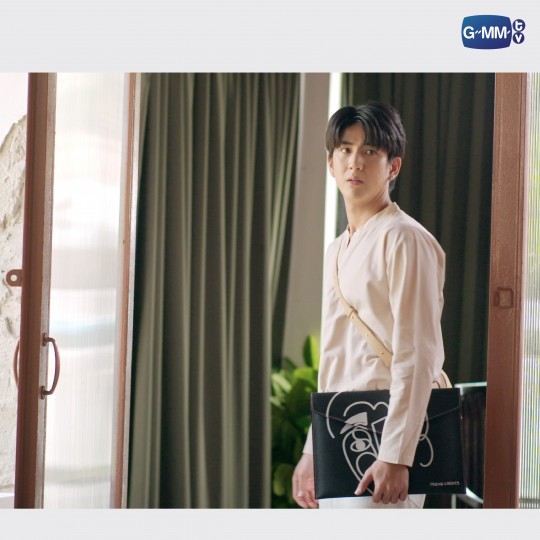 FRIEND CREDITS LEATHER FOLDER | VICE VERSA รักสลับโลก