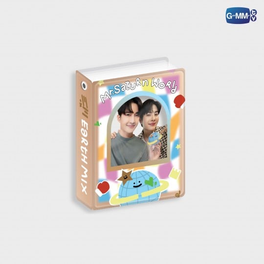 MR. SATURNWORLD COLLECTIBLE CARD ALBUM
