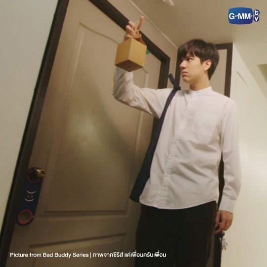BAD BUDDY SERIES  DOOR HANGER | ป้ายแขวนประตู แค่เพื่อนครับเพื่อน