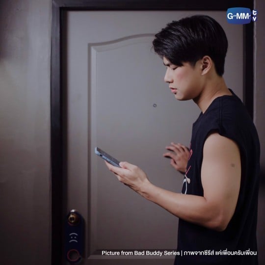 BAD BUDDY SERIES  DOOR HANGER | ป้ายแขวนประตู แค่เพื่อนครับเพื่อน