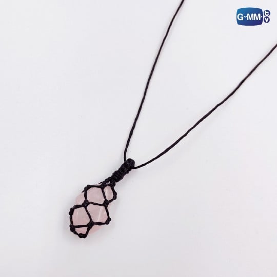 SKY IN YOUR HEART QUARTZ NECKLACE | สร้อยคอหินสี ขั้วฟ้าของผม 