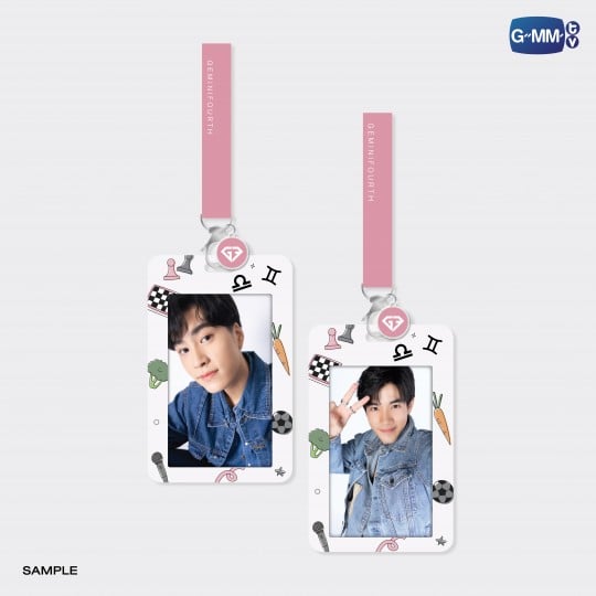 GEMINI FOURTH CARD HOLDER WITH SELFIE EXCLUSIVE PHOTOCARDS