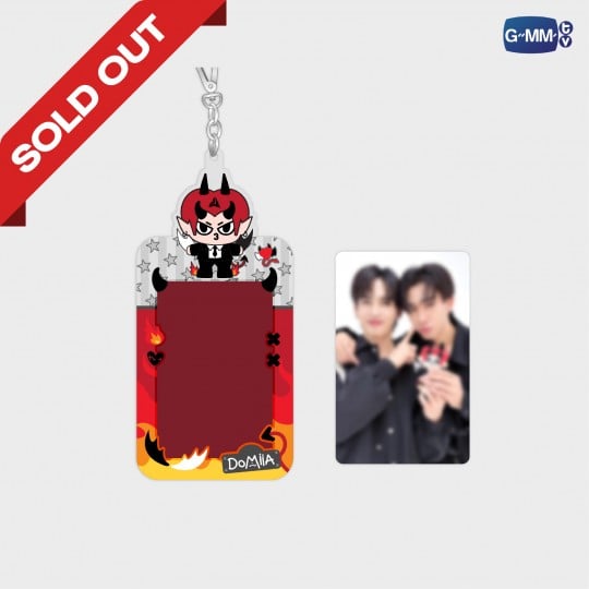 DOMIIA CARDHOLDER WITH PHOTOCARD | PERFECT 10 LINERS BYE NIOR FAN PARTY