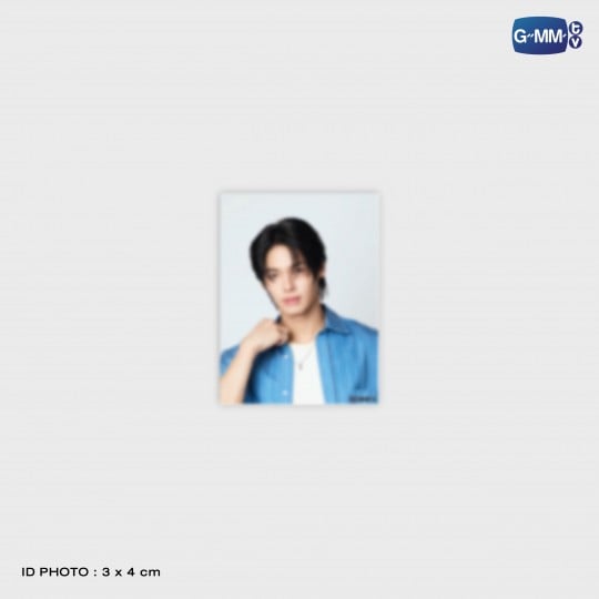 METAA MINI CARD HOLDER WITH WIN PHOTOCARD