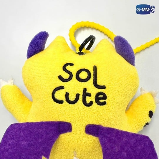 SOL CUTE DOLL KEYCHAIN