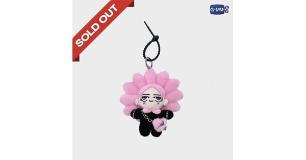 NEONA DOLL KEYCHAIN