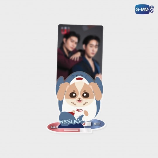 WESLEY ACRYLIC CLIP STAND WITH WILLIAMEST PHOTOCARD